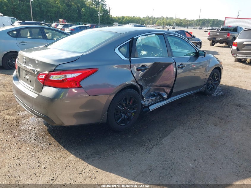 2017 NISSAN ALTIMA auction photo 4
