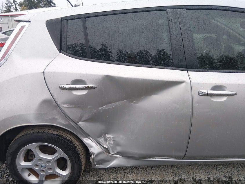 2012 NISSAN LEAF auction photo 6