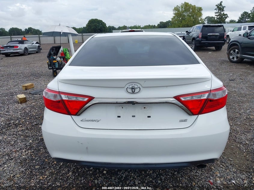 TOYOTA CAMRY - zdjęcie 17