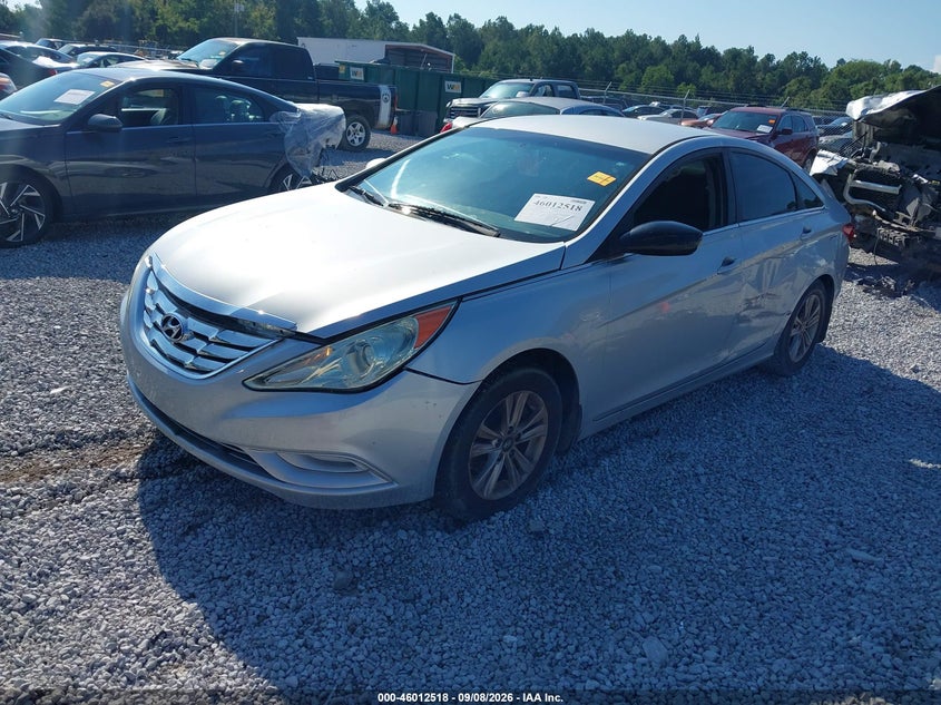 2012 Hyundai Sonata, Левый бок, IAAI, VIN 5NPEB4AC2CH372723 — фото 2