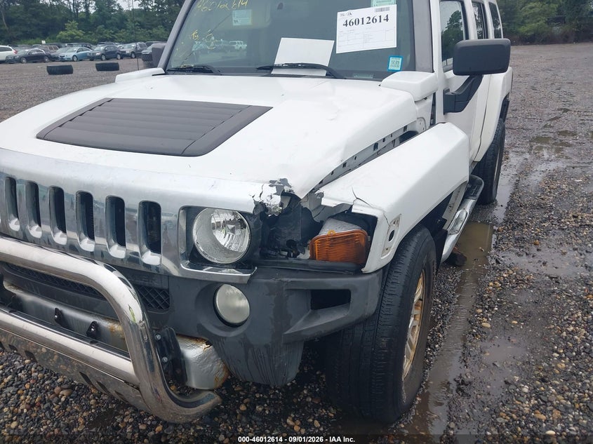2009 HUMMER H3 SUV auction photo 6