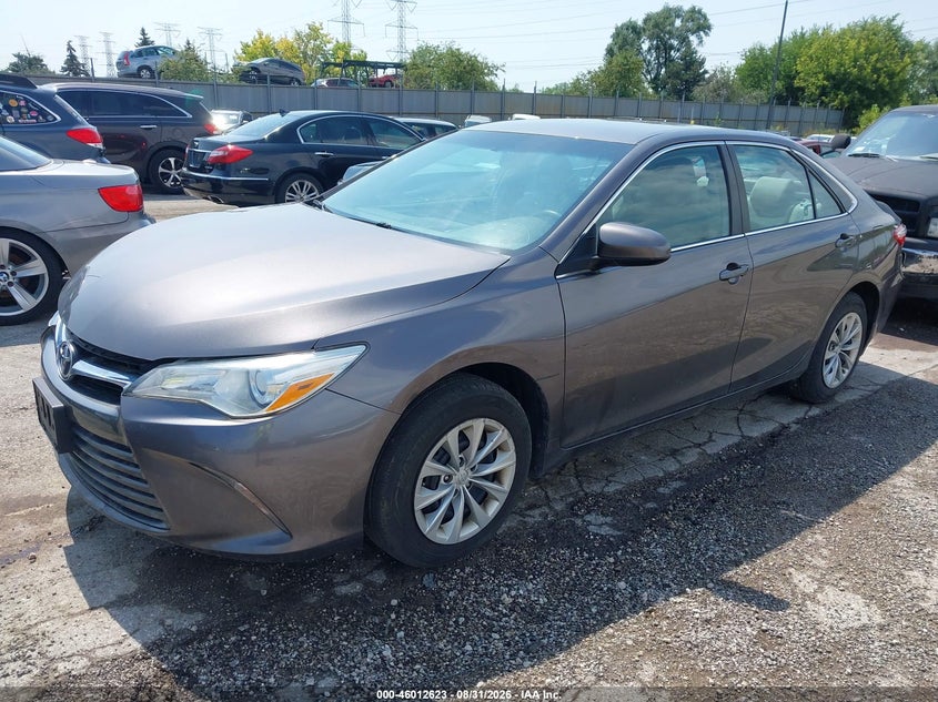 2015 Toyota Camry, Обычный износ, IAAI, VIN 4T1BF1FK4FU482233 — фото 2