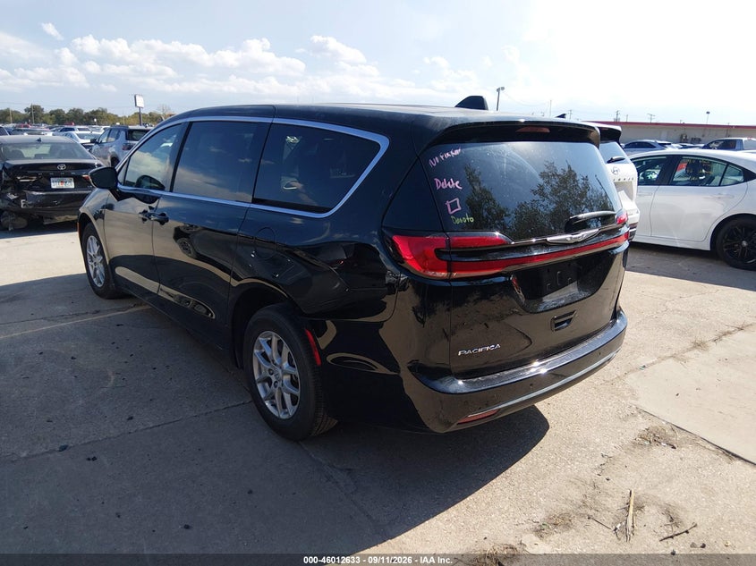 2025 CHRYSLER PACIFICA auction photo 3