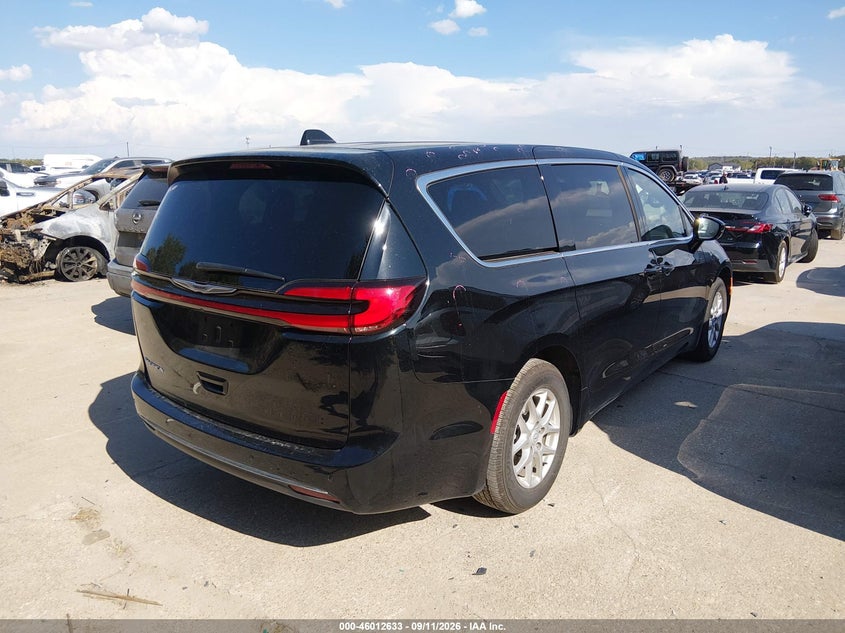 2025 CHRYSLER PACIFICA auction photo 4