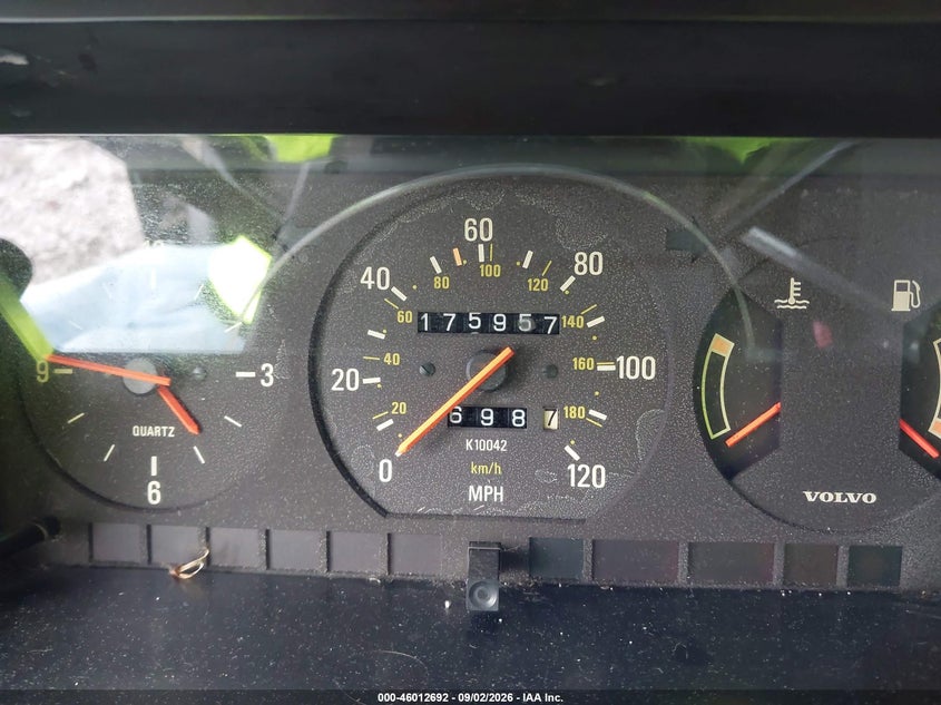 1991 VOLVO 240 auction photo 7