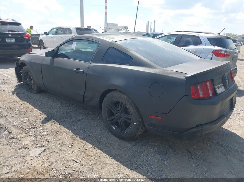 2010 FORD MUSTANG auction photo 3