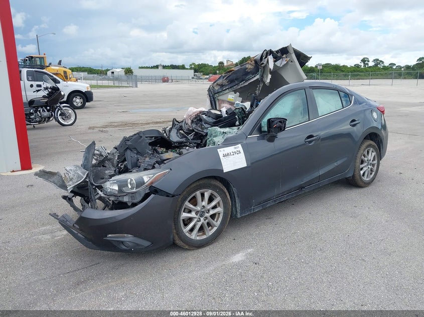 2015 MAZDA MAZDA3 auction photo 2