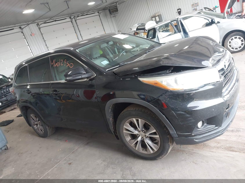 TOYOTA HIGHLANDER - zdjęcie 13