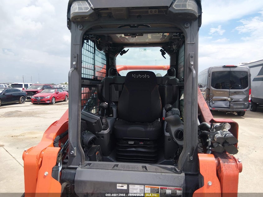 2026 KUBOTA SVL97-3HFCC auction photo 5