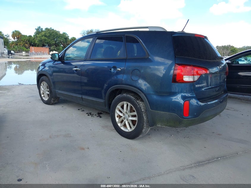 2015 KIA SORENTO auction photo 3