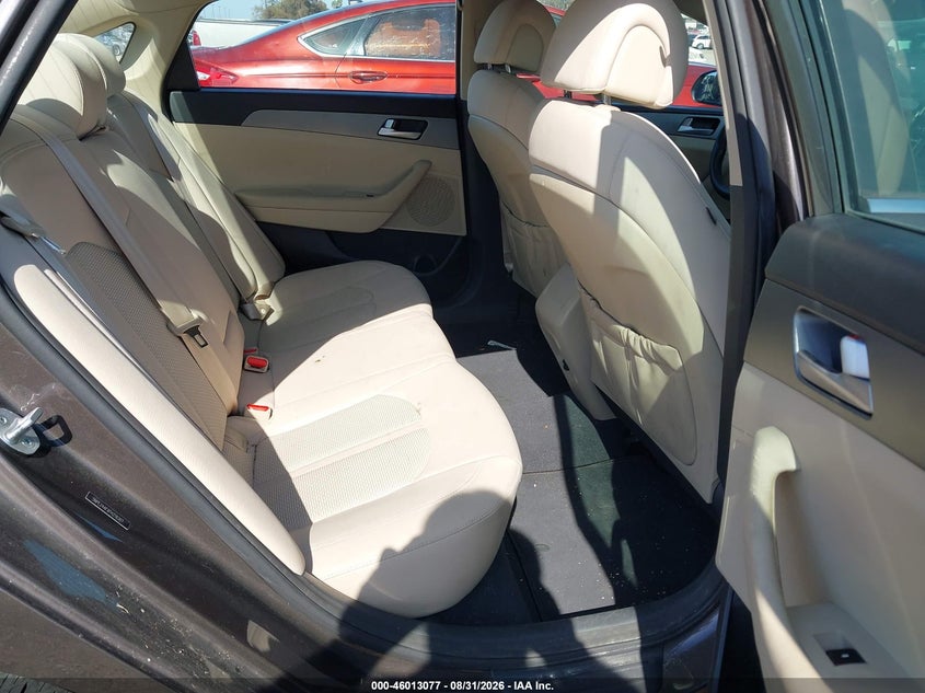 2015 HYUNDAI SONATA auction photo 8