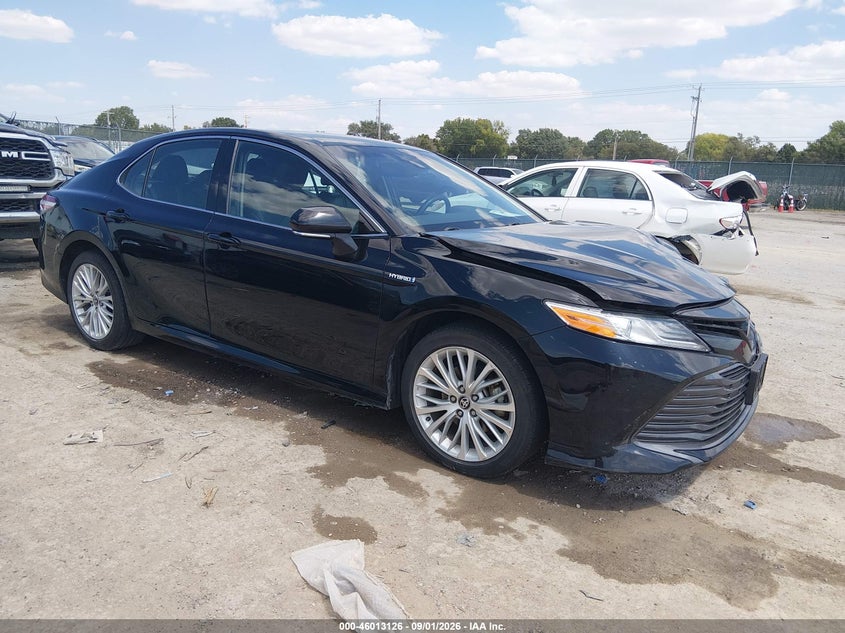 2020 TOYOTA CAMRY HYBRID XLE
