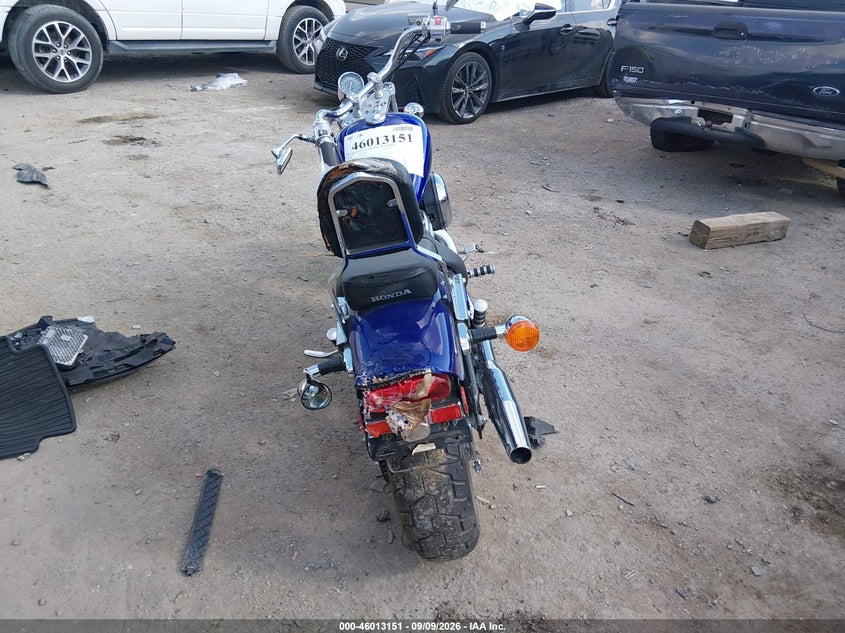 HONDA VT600 2005