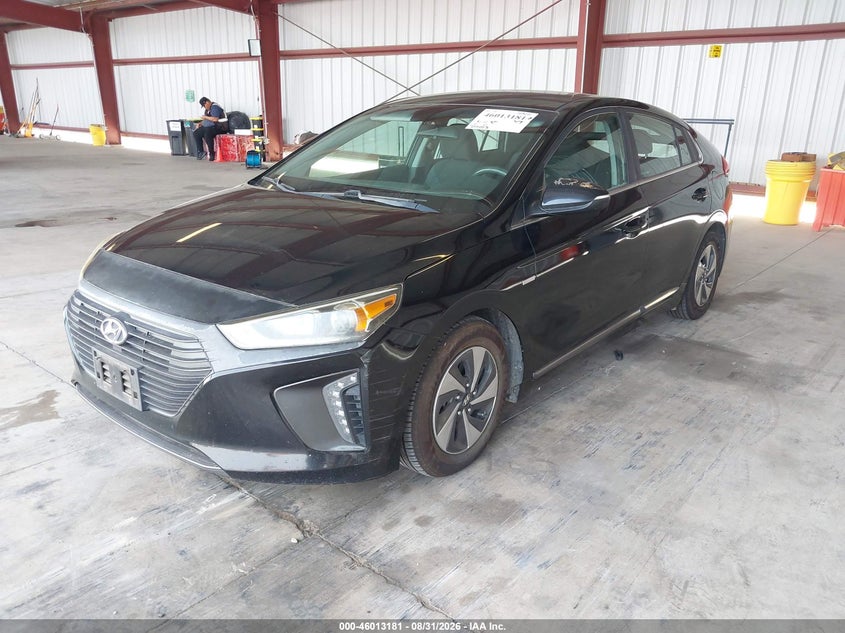 2018 HYUNDAI IONIQ HYBRID auction photo 2