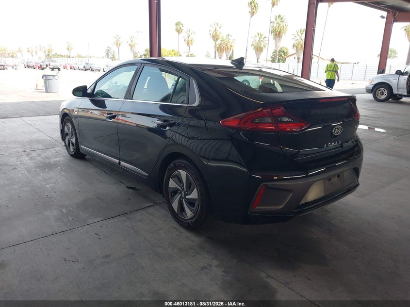 2018 HYUNDAI IONIQ HYBRID auction photo 3