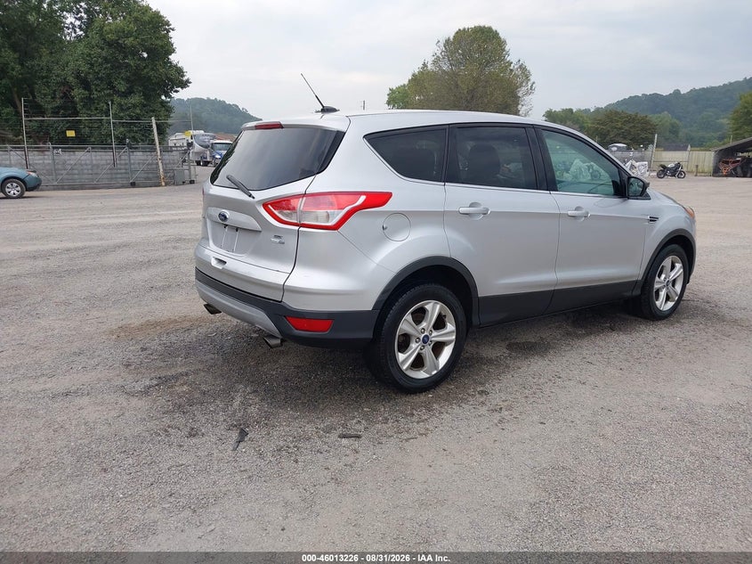 Vin: 1fmcu9g92fub58184, lot: 46512602, ford escape se 20154