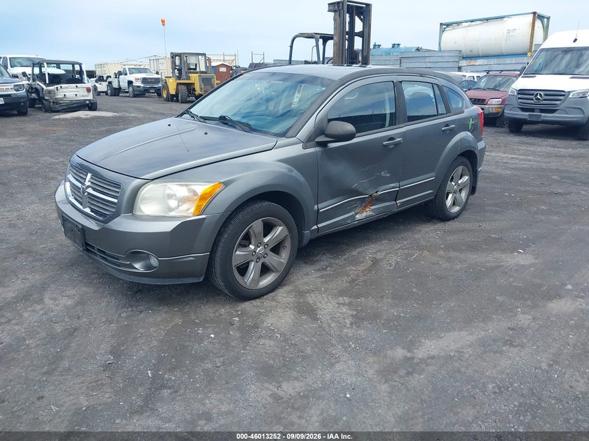 2011 Dodge Caliber, Левый бок, IAAI, VIN 1B3CB8HB7BD204383 — фото 2