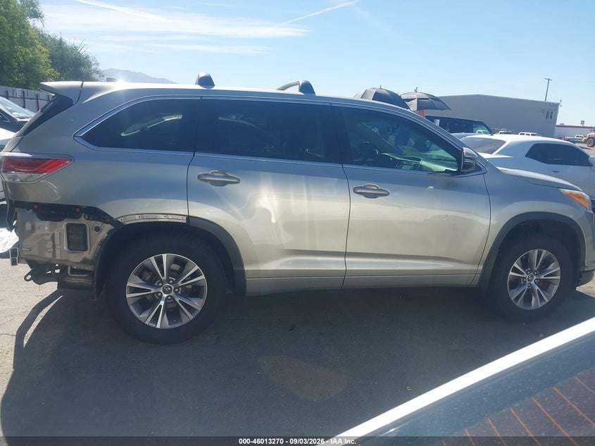 Photo 14 - TOYOTA HIGHLANDER
