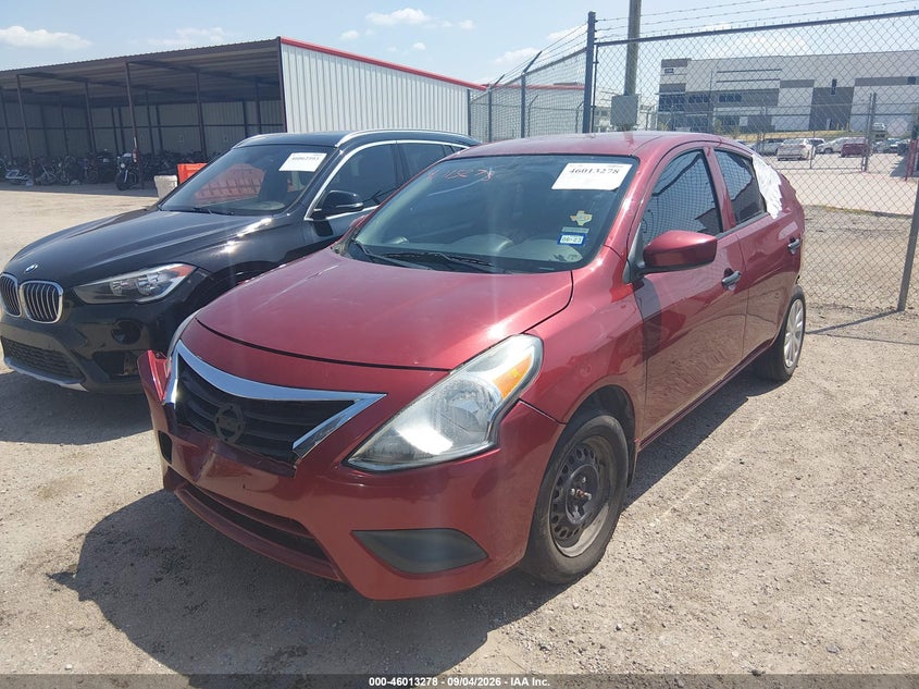 2017 NISSAN VERSA auction photo 2