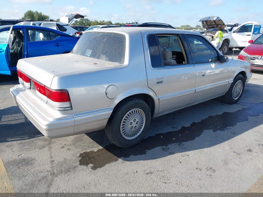 1994 PLYMOUTH ACCLAIM auction photo 4