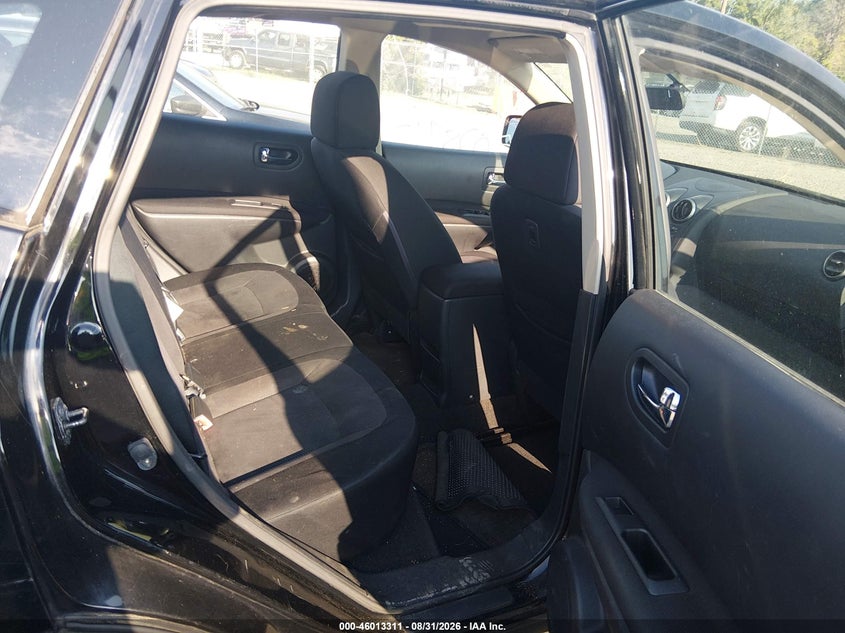2012 NISSAN ROGUE auction photo 8