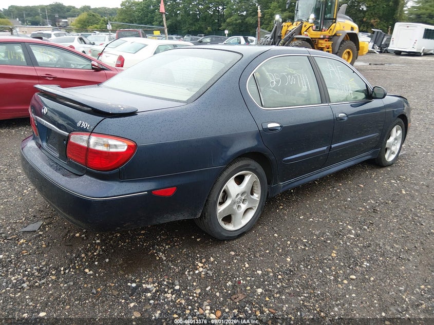 2001 INFINITI I30 auction photo 4