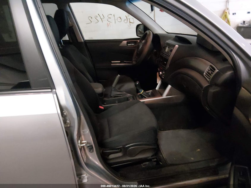 2013 SUBARU FORESTER auction photo 5