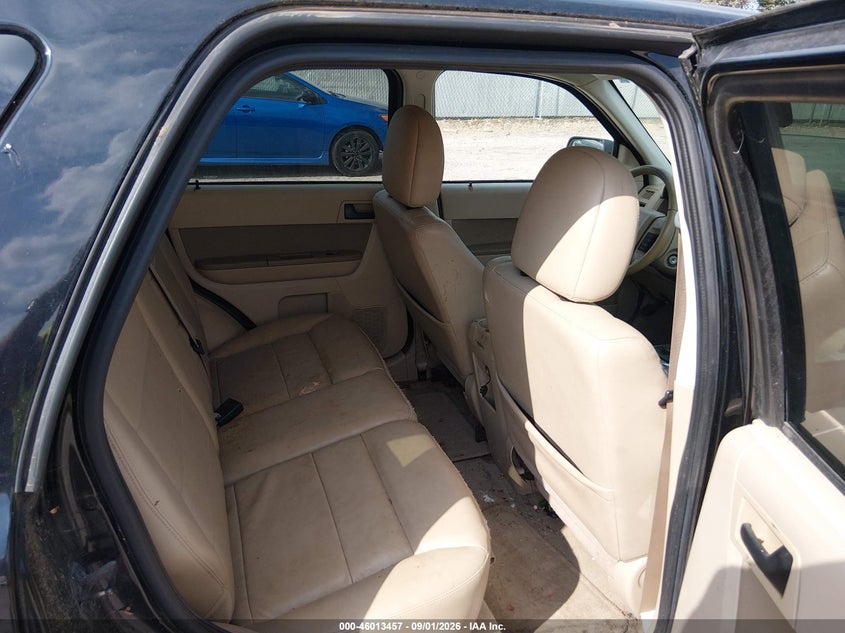 2010 FORD ESCAPE auction photo 8