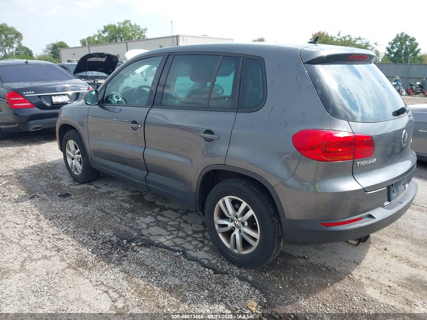 2013 VOLKSWAGEN TIGUAN auction photo 3
