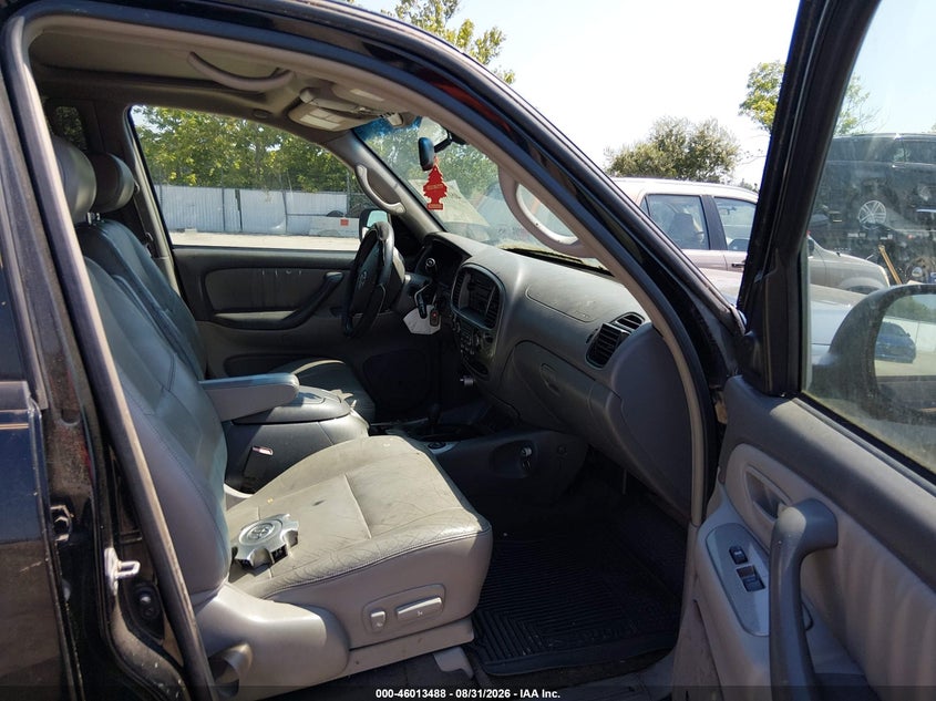 2004 TOYOTA SEQUOIA auction photo 5