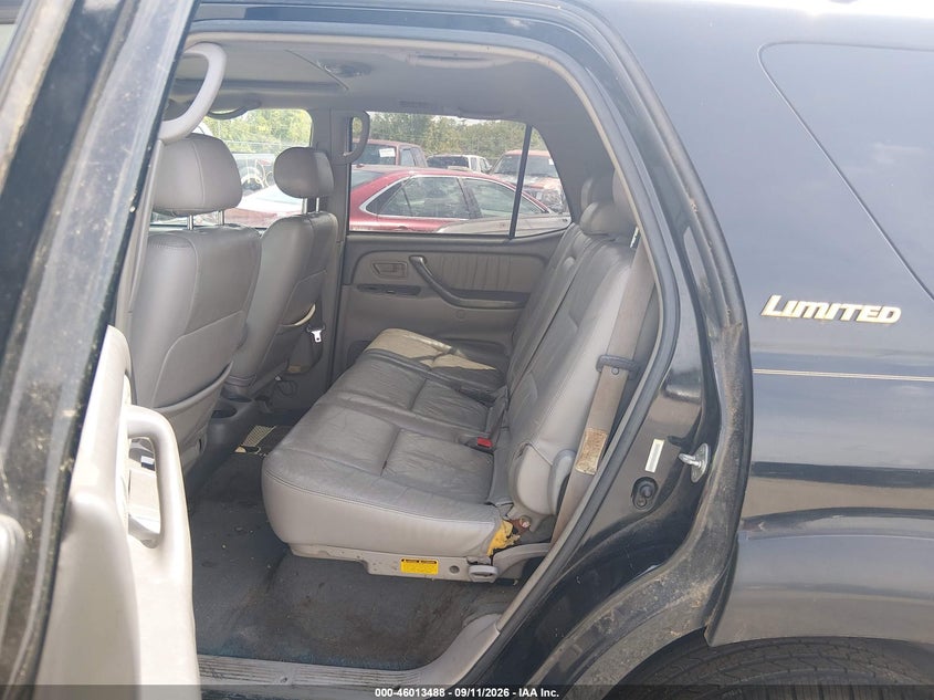 2004 TOYOTA SEQUOIA auction photo 8