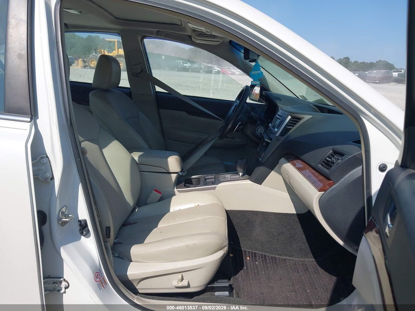 2013 SUBARU LEGACY auction photo 5