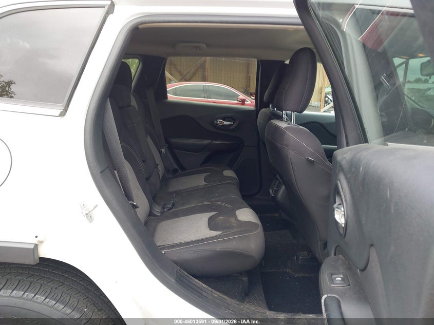 2014 JEEP CHEROKEE auction photo 8