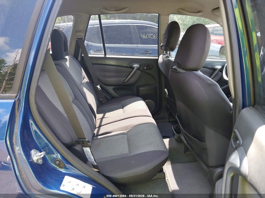 2005 TOYOTA RAV4 auction photo 8