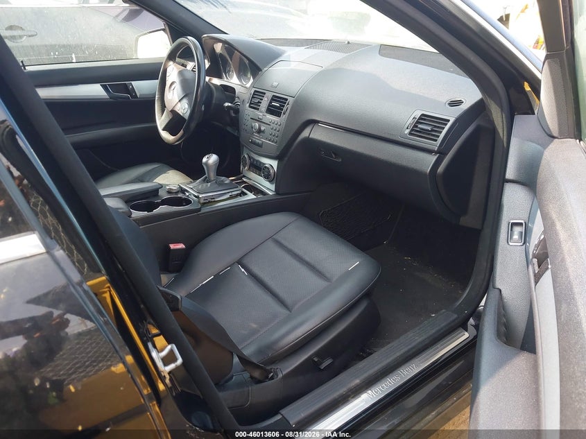 2010 MERCEDES-BENZ C 300 auction photo 5