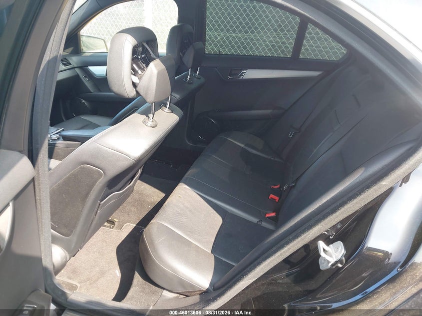 2010 MERCEDES-BENZ C 300 auction photo 8