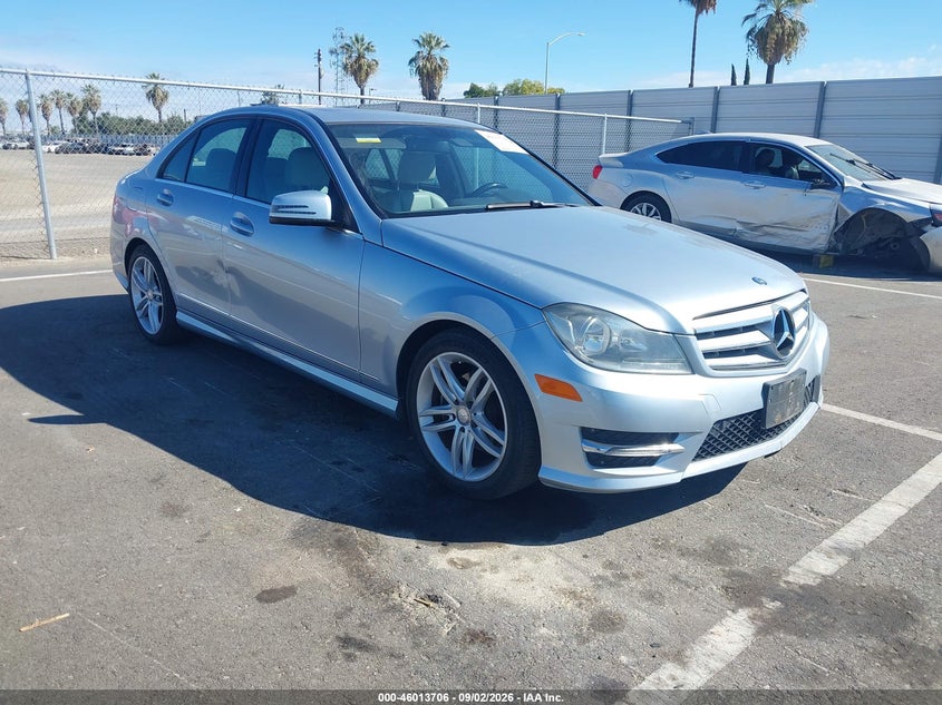 2013 Mercedes-Benz C 250 Sport, Right Side, IAAI, VIN WDDGF4HB4DA869314
