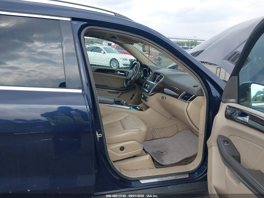 2014 MERCEDES-BENZ GL 450 auction photo 5