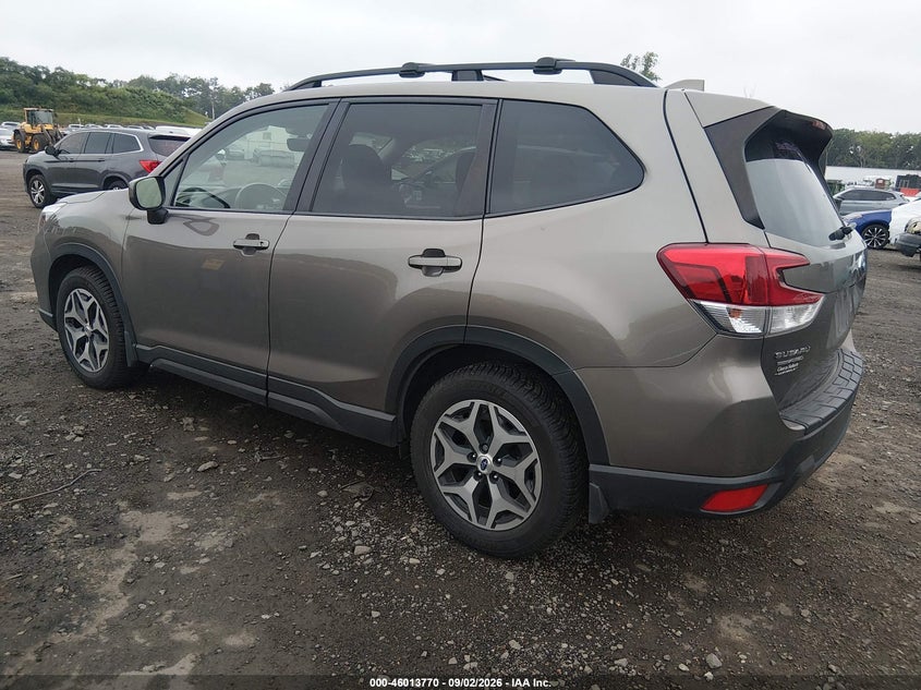 2019 SUBARU FORESTER auction photo 3