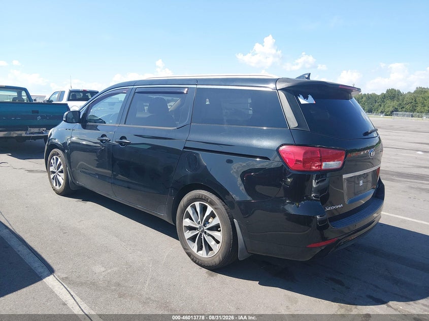 2015 KIA SEDONA auction photo 3
