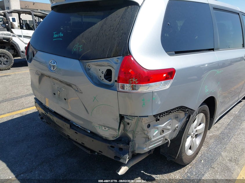 2013 TOYOTA SIENNA VAN 3.5L V-6 DOHC, VVT, REGULAR , 266HP