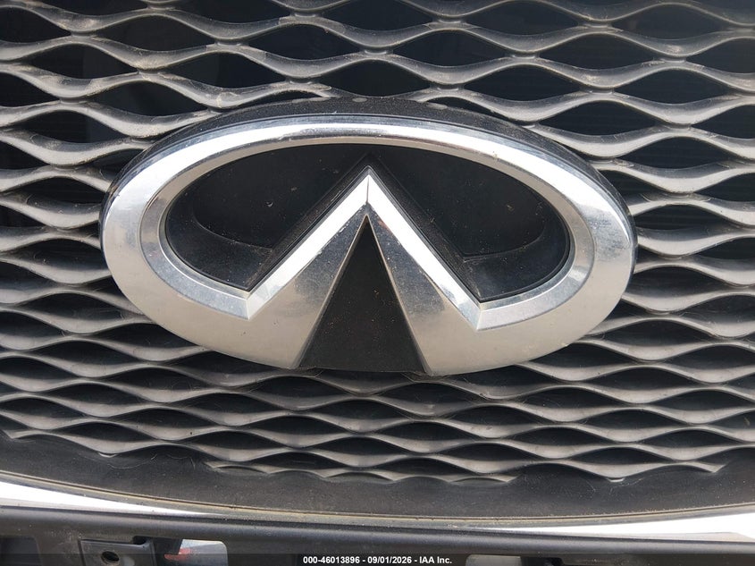 2015 INFINITI Q50 auction photo 6