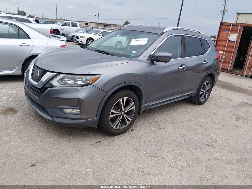 2017 NISSAN ROGUE auction photo 2