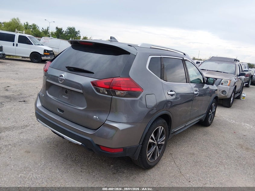 2017 NISSAN ROGUE auction photo 4