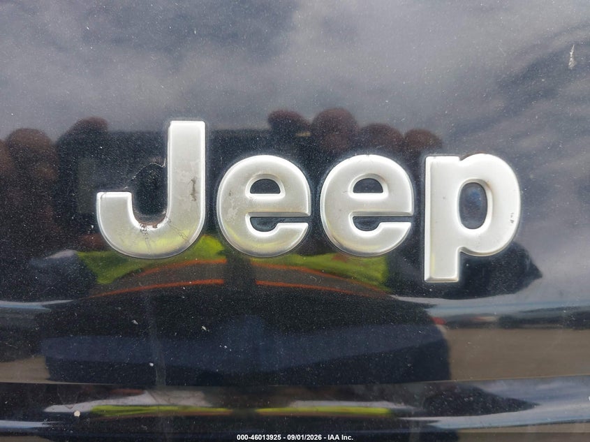 2004 JEEP LIBERTY auction photo 6