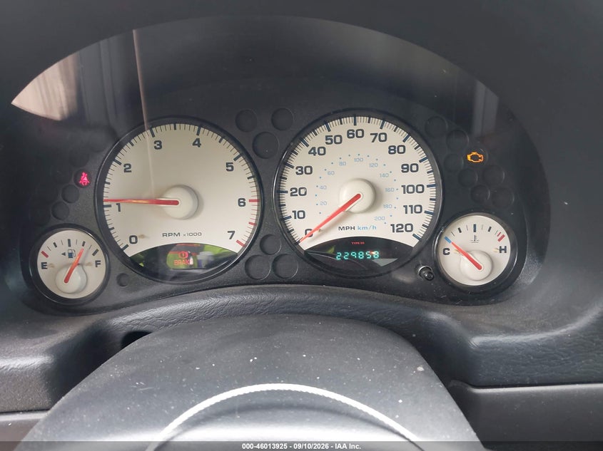 2004 JEEP LIBERTY auction photo 7