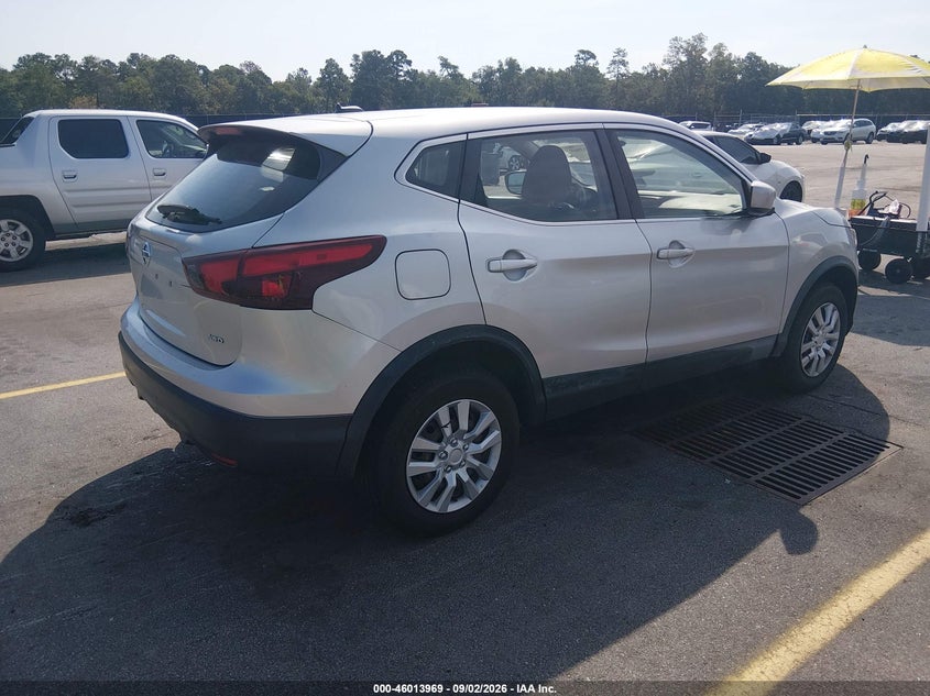 2018 NISSAN ROGUE SPORT auction photo 4