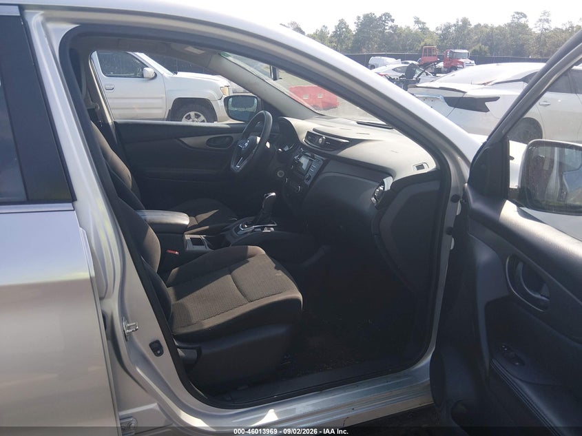 2018 NISSAN ROGUE SPORT auction photo 5