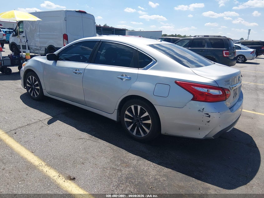 2017 NISSAN ALTIMA auction photo 3