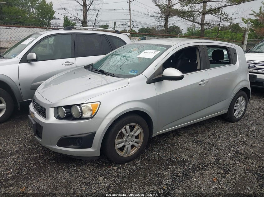 2015 Chevrolet Sonic, Normal Wear & Tear, IAAI, VIN 1G1JC6SG0F4101042 — photo 2